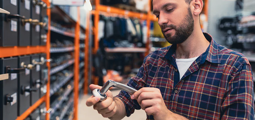 Locksmith For Retail Stores Lockout Services in Westminster, California